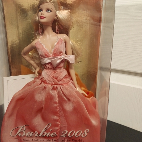 Barbie 2008 Collector Doll - Picture 6 of 9